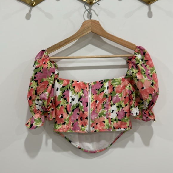 Floral bustier top. Size small. BNWT - Picture 5 of 5